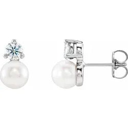 Freshwater Pearls with Natural Diamond Earrings