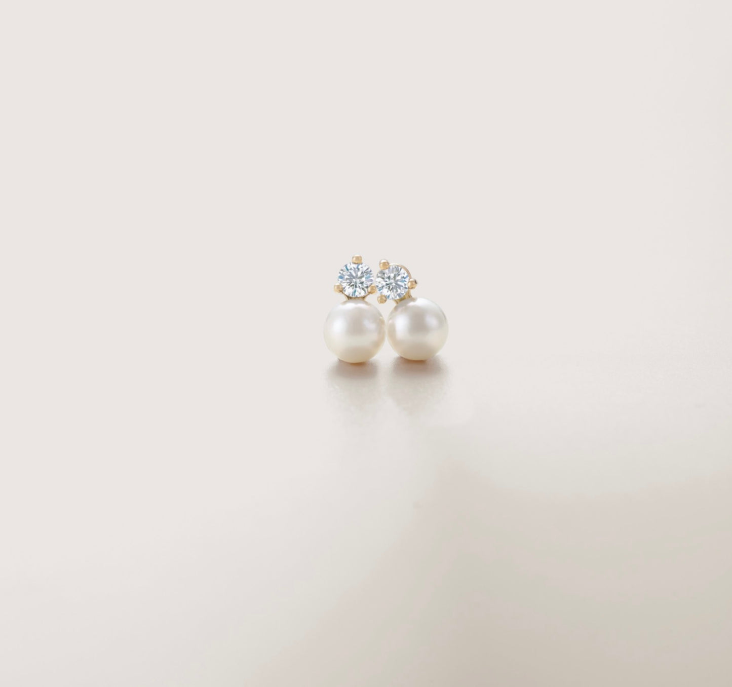 Freshwater Pearls with Natural Diamond Earrings